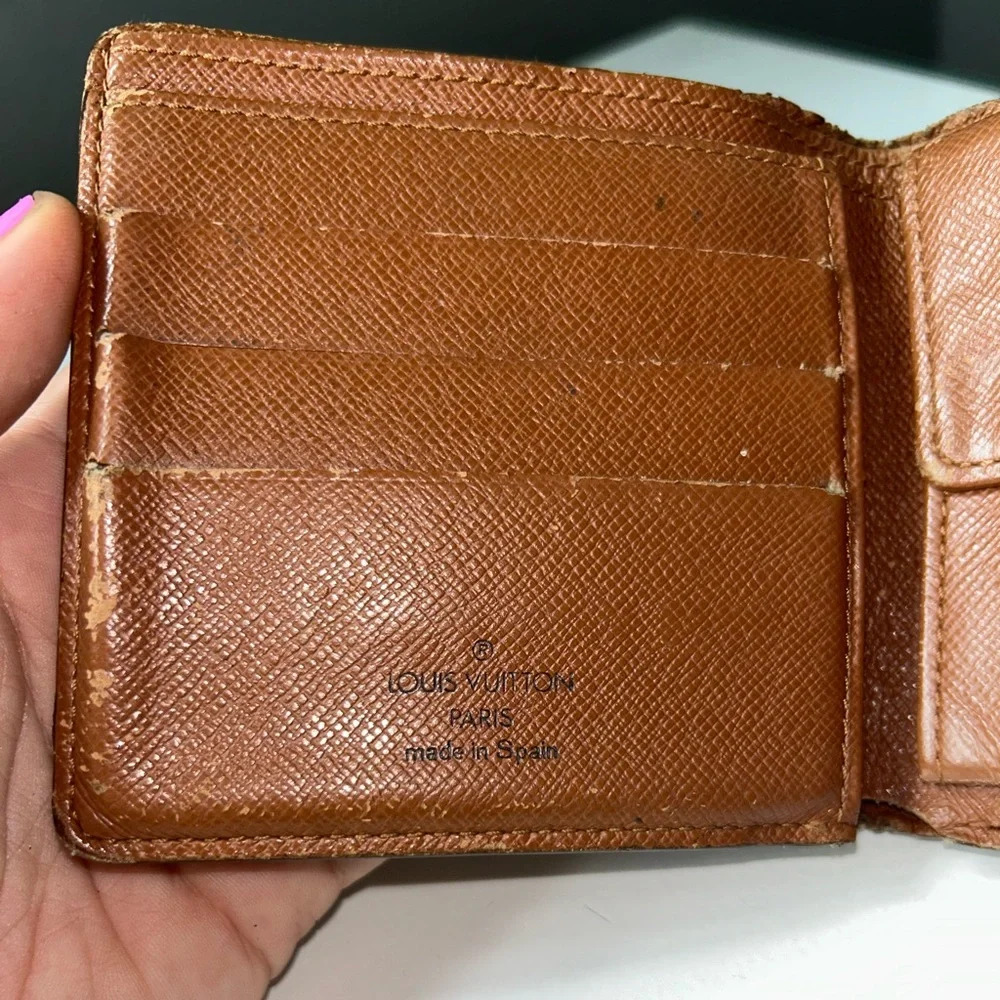 Louis Vuitton Monogram Bifold Wallet CA0968 - Picture 4 of 15